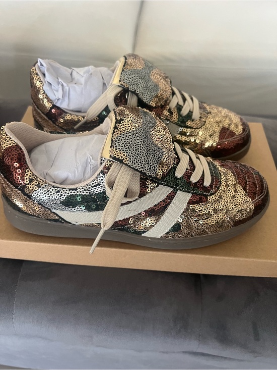 Steve Madden Shoes - Steve Madden Multicolor Sequin Low-Top Sneakers- New in Box